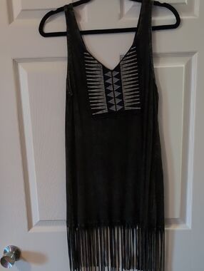 T Party Fashion Black Fringe Tank with Geometric Embroidery